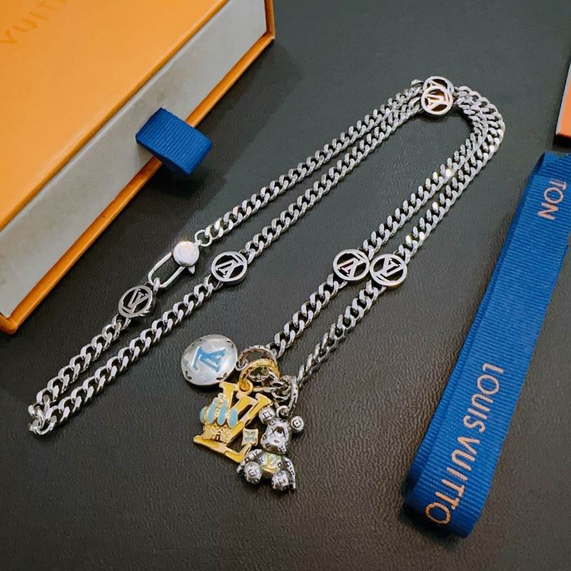 LV Necklace 11yxx59